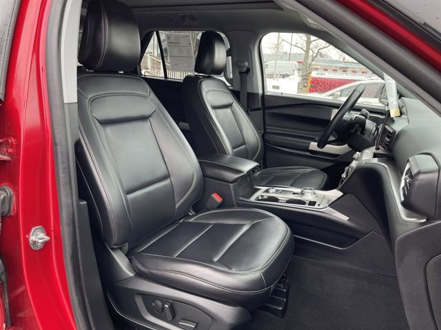 Used 2021 Ford Explorer XLT w/ Equipment Group 202A image 23