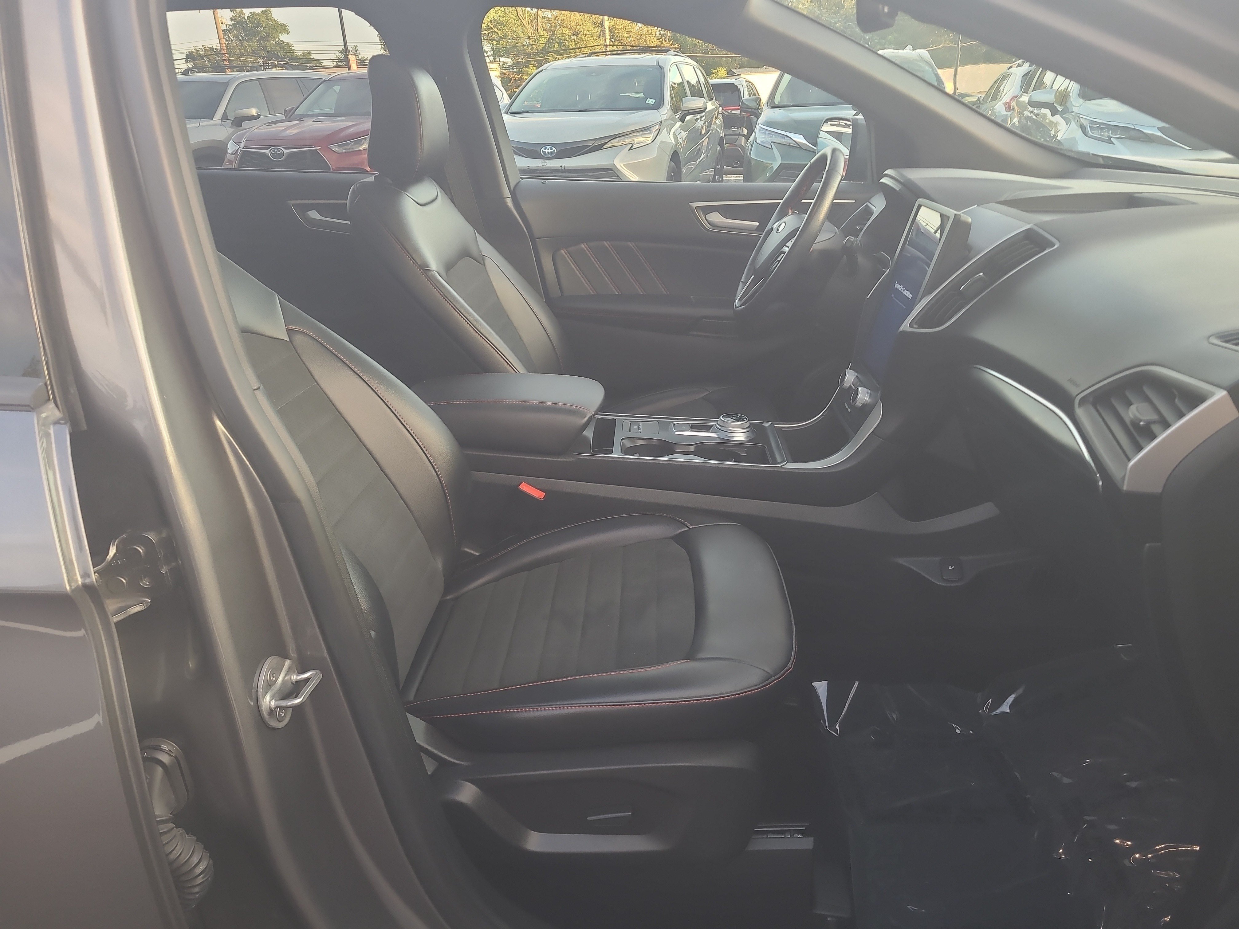 Used 2023 Ford Edge ST-Line AWD/4WD image 17