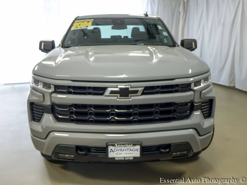 Used 2024 Chevrolet Silverado 1500 RST w/ Z71 Off-Road Package AWD/4WD image 5