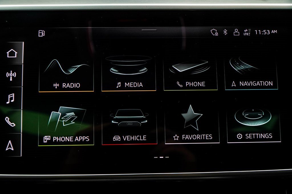 Used 2022 Audi S8 image 24