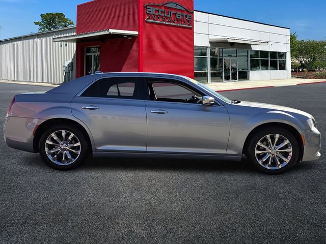 Used 2018 Chrysler 300 Limited image 6