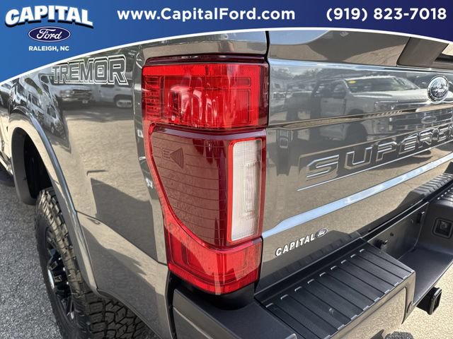 Certified 2022 Ford F250 Lariat w/ Tremor Off-Road Package AWD/4WD image 15
