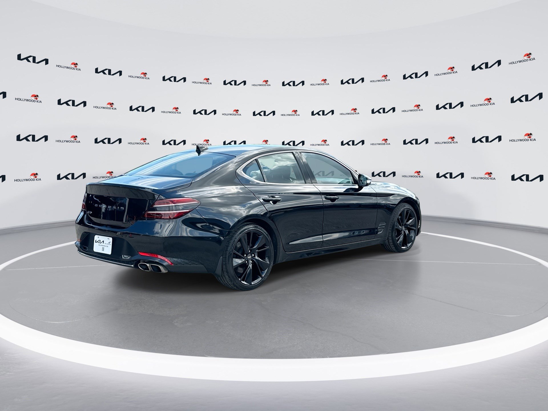 Used 2023 Genesis G70 2.0T w/ Sport Prestige Package image 8