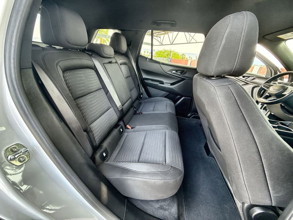 Used 2025 Chevrolet Equinox LT FWD image 19