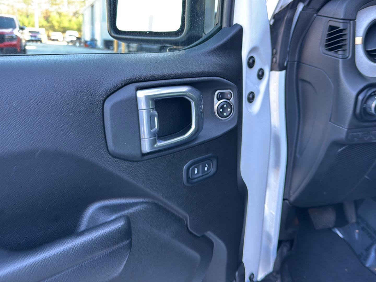 Used 2024 Jeep Wrangler Sport S image 26