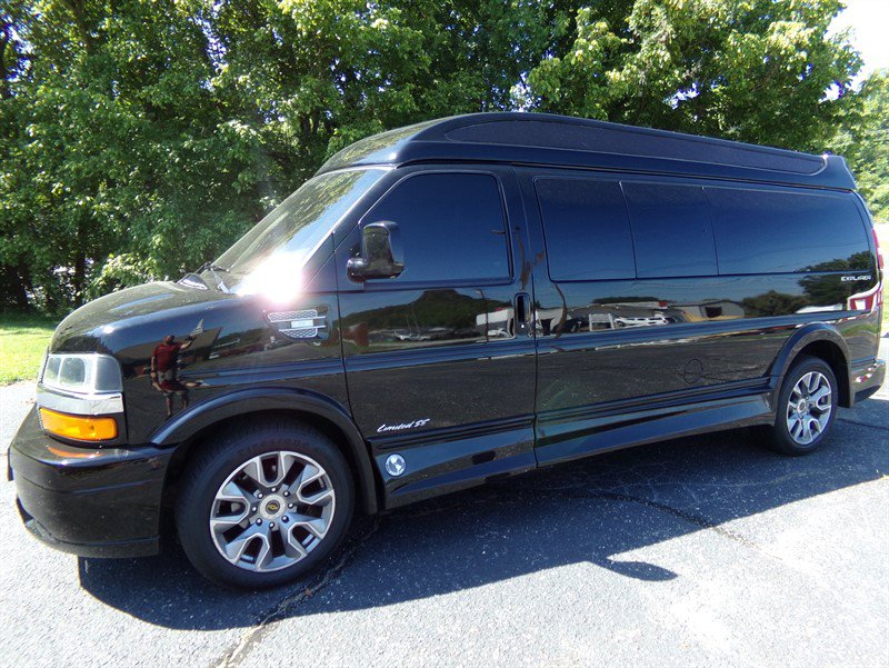 Used 2022 Chevrolet Express 2500 Extended