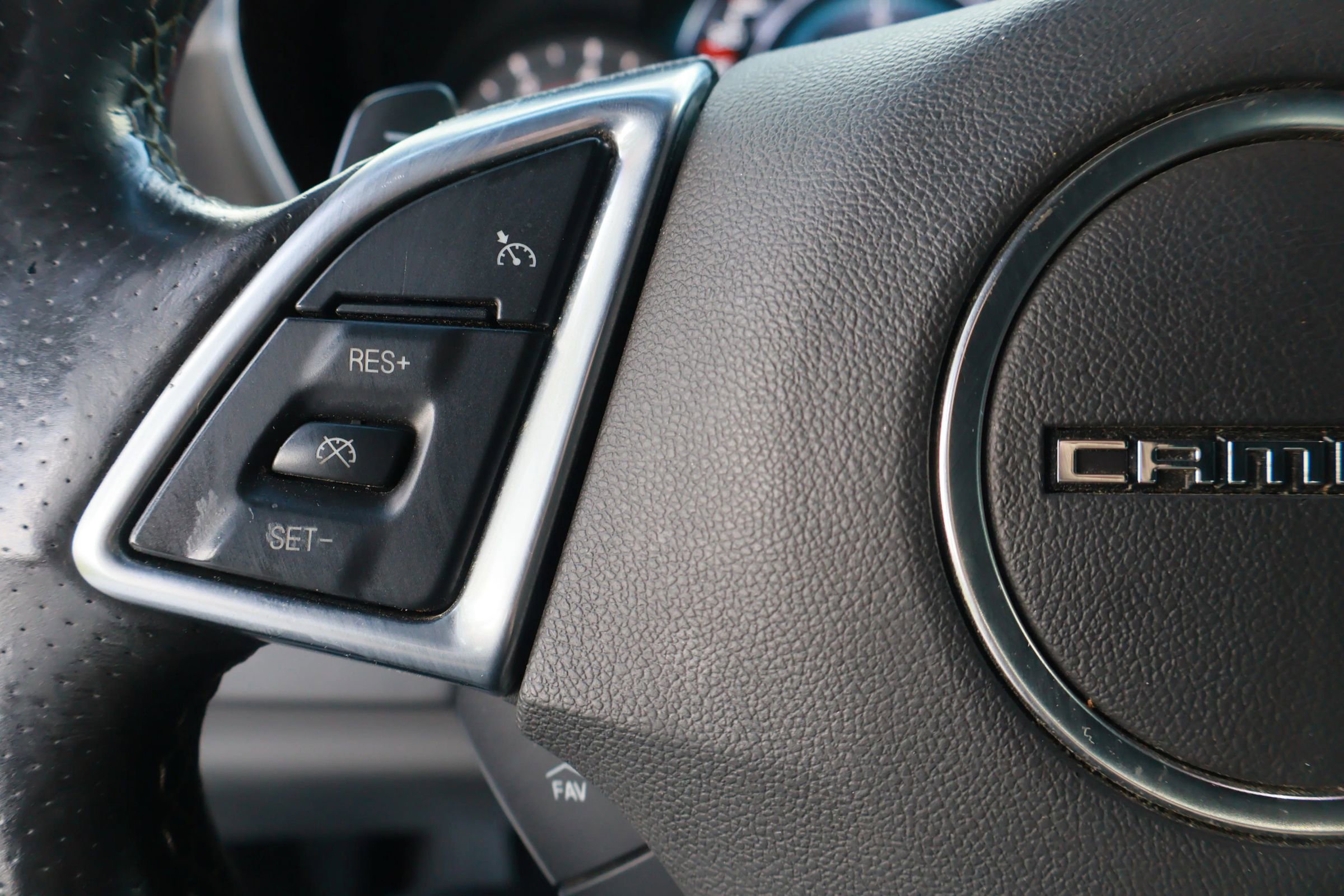 Used 2017 Chevrolet Camaro SS image 15