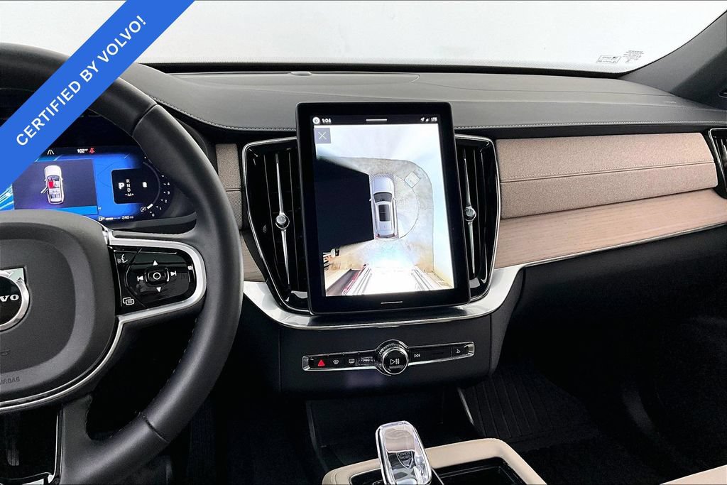 Certified 2026 Volvo XC90 B5 Plus w/ Protection Package Premier AWD/4WD image 7