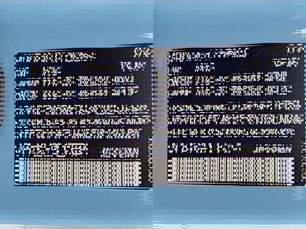 New 2026 Porsche Macan Electric image 37