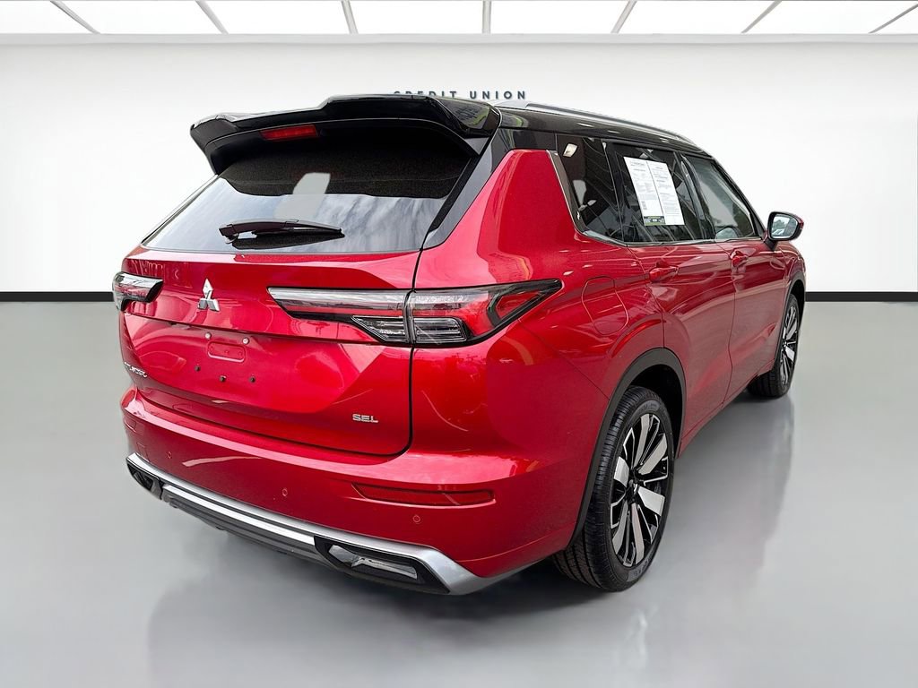 Used 2025 Mitsubishi Outlander SEL FWD image 6