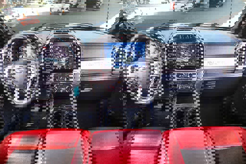 Used 2022 Ford F250 Lariat w/ Tremor Off-Road Package image 13