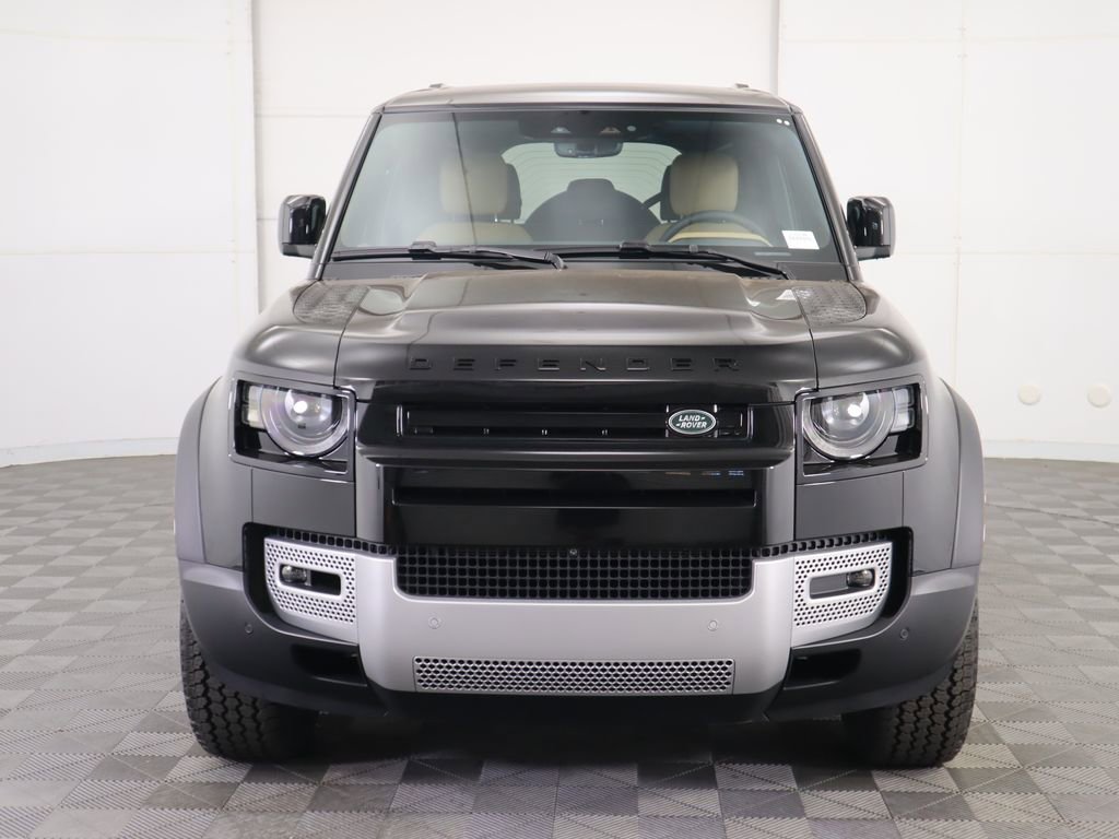 Used 2025 Land Rover Defender 110 S AWD/4WD image 2