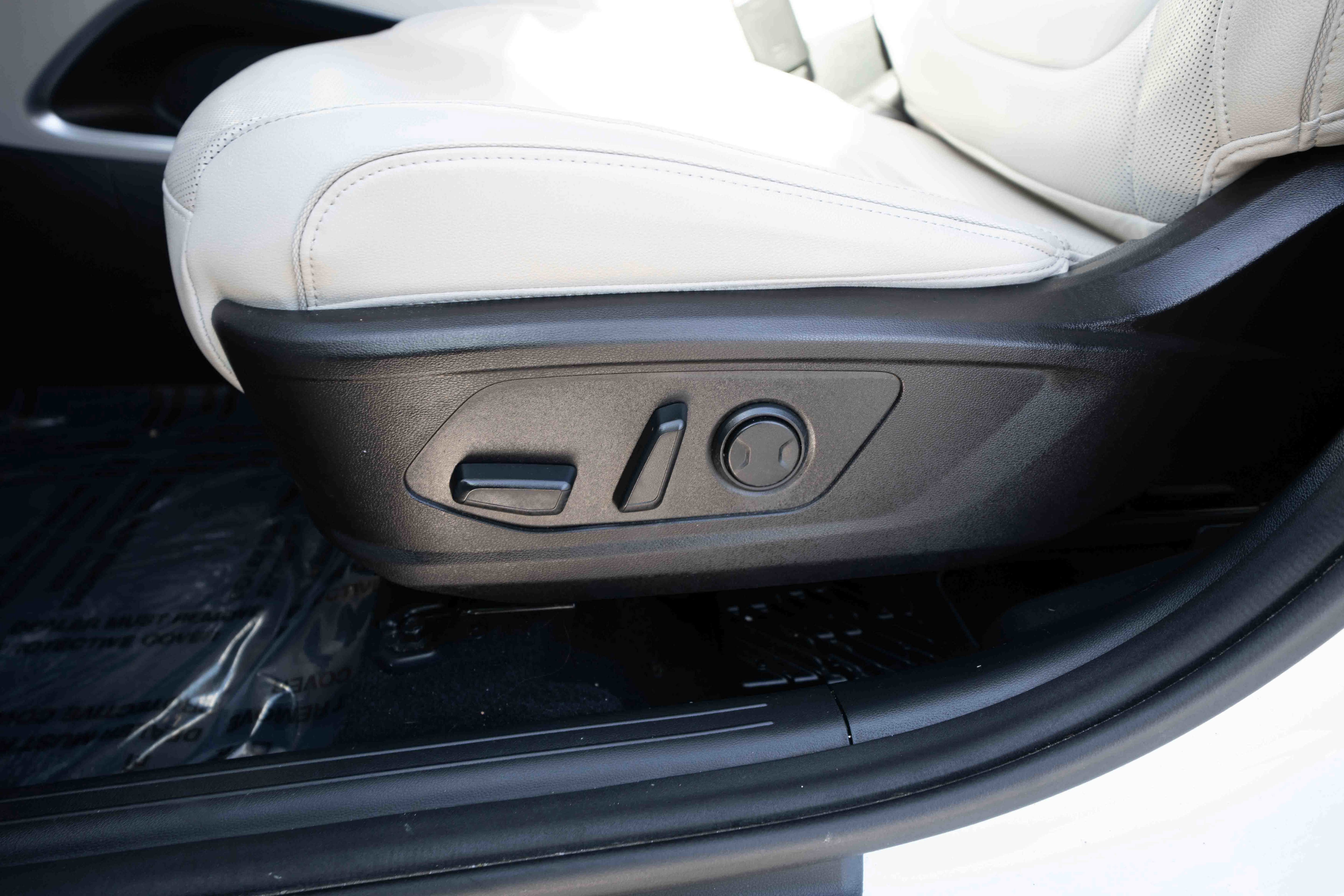 Used 2022 Hyundai Tucson Limited AWD/4WD image 12