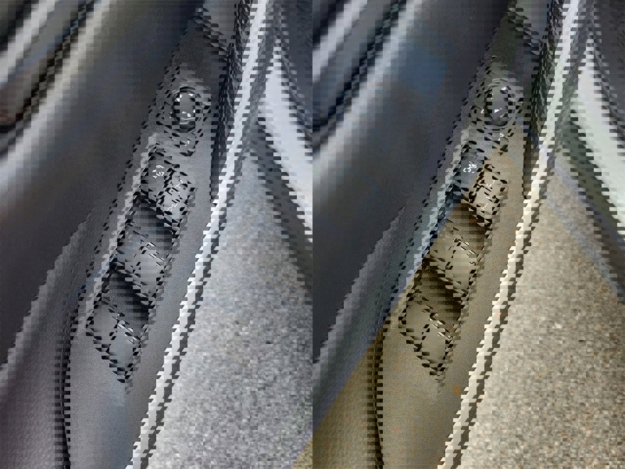 Used 2025 Toyota RAV4 LE image 14