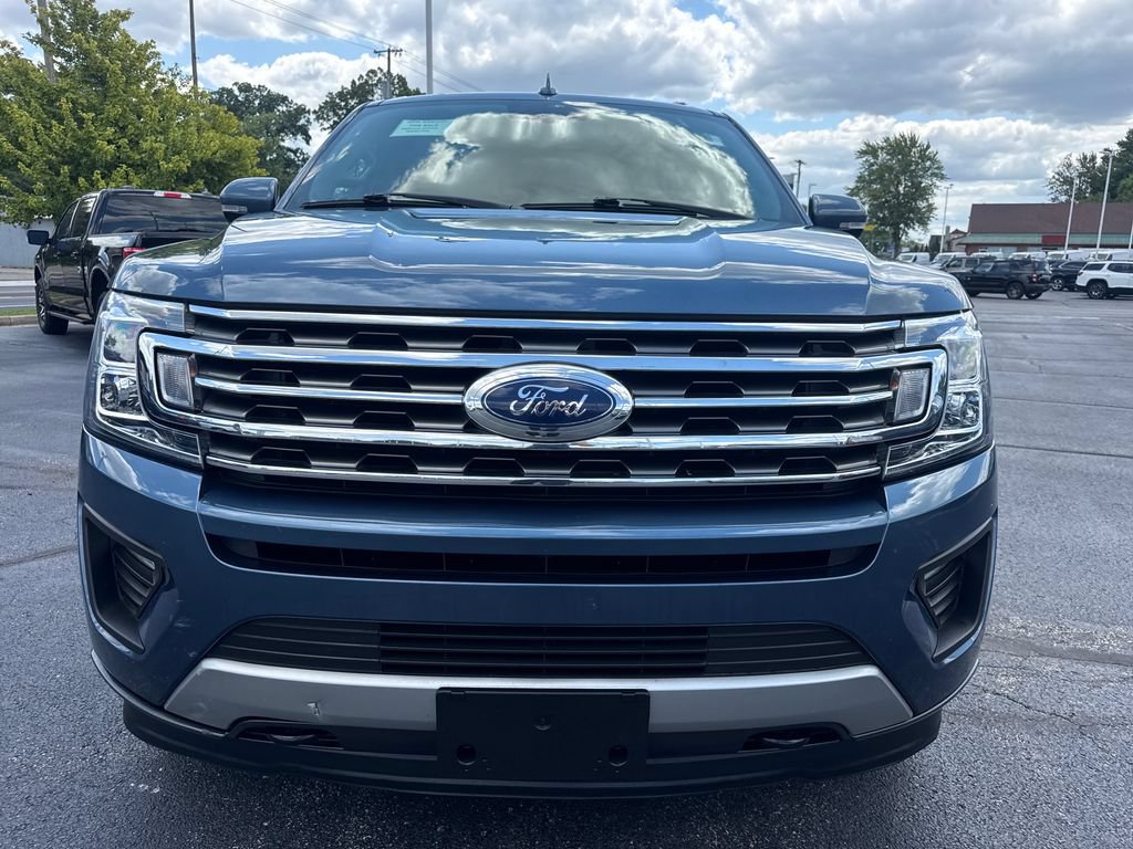 Used 2019 Ford Expedition XLT w/ Equipment Group 202A AWD/4WD video 3