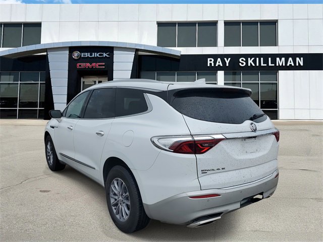 Used 2024 Buick Enclave Premium image 3