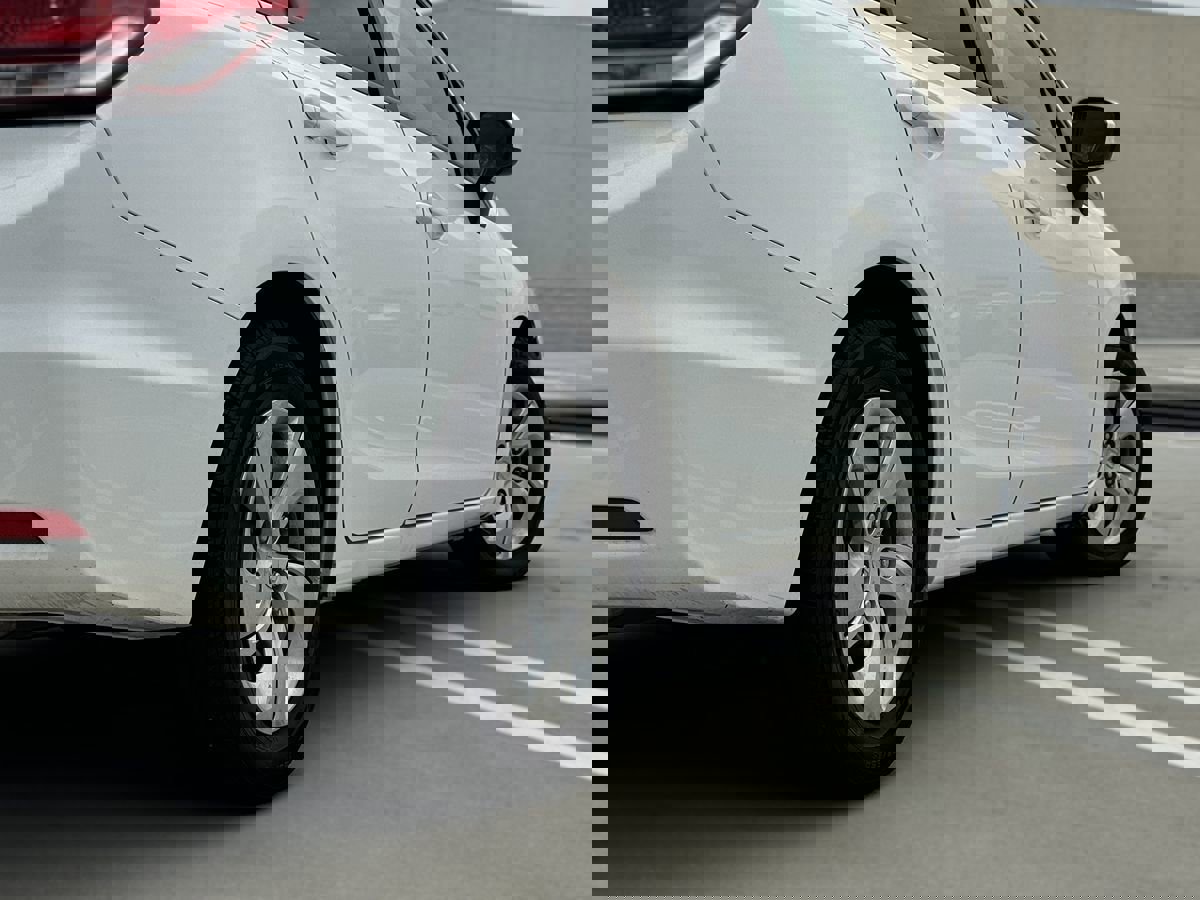 Used 2015 Honda Civic LX image 16