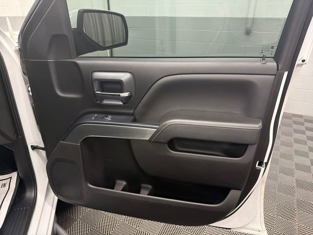 Used 2018 Chevrolet Silverado 1500 LT w/ All Star Edition AWD/4WD image 24