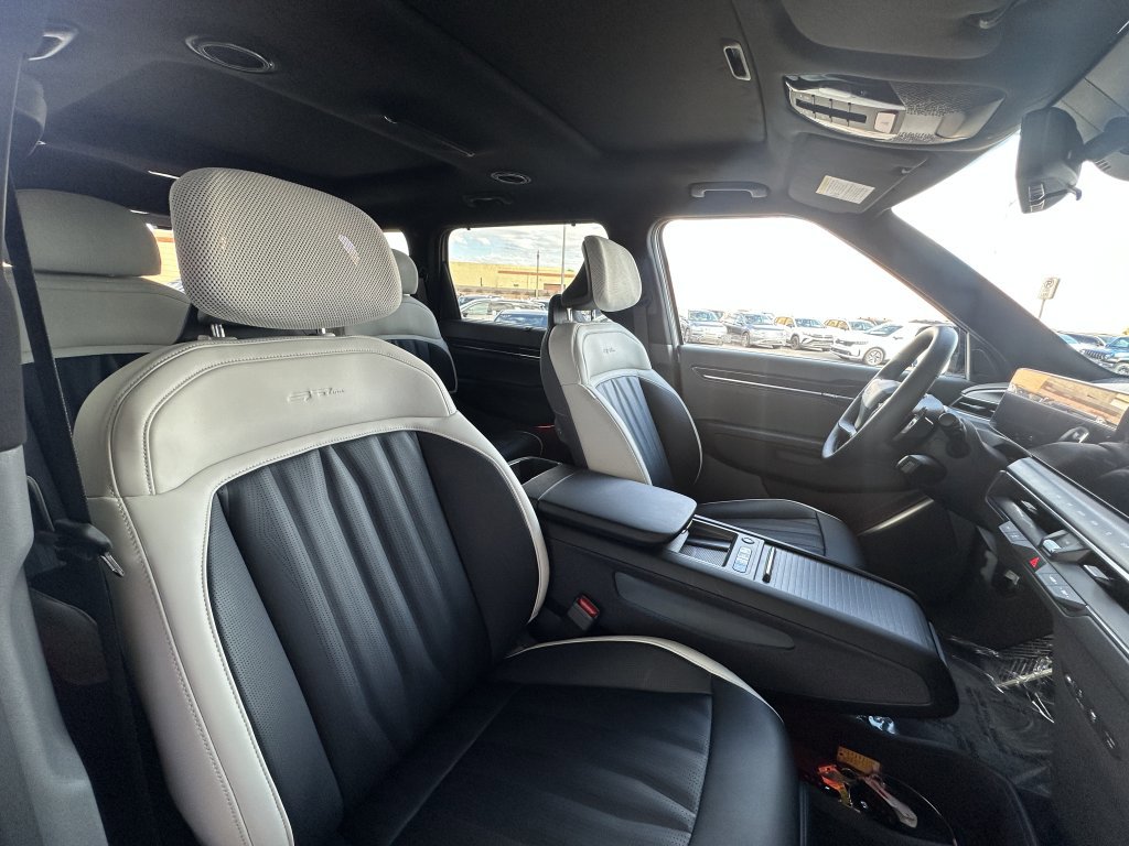 Used 2025 Kia EV9 GT-Line image 40