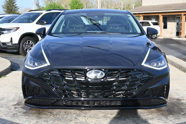 Used 2023 Hyundai Sonata SEL FWD image 2