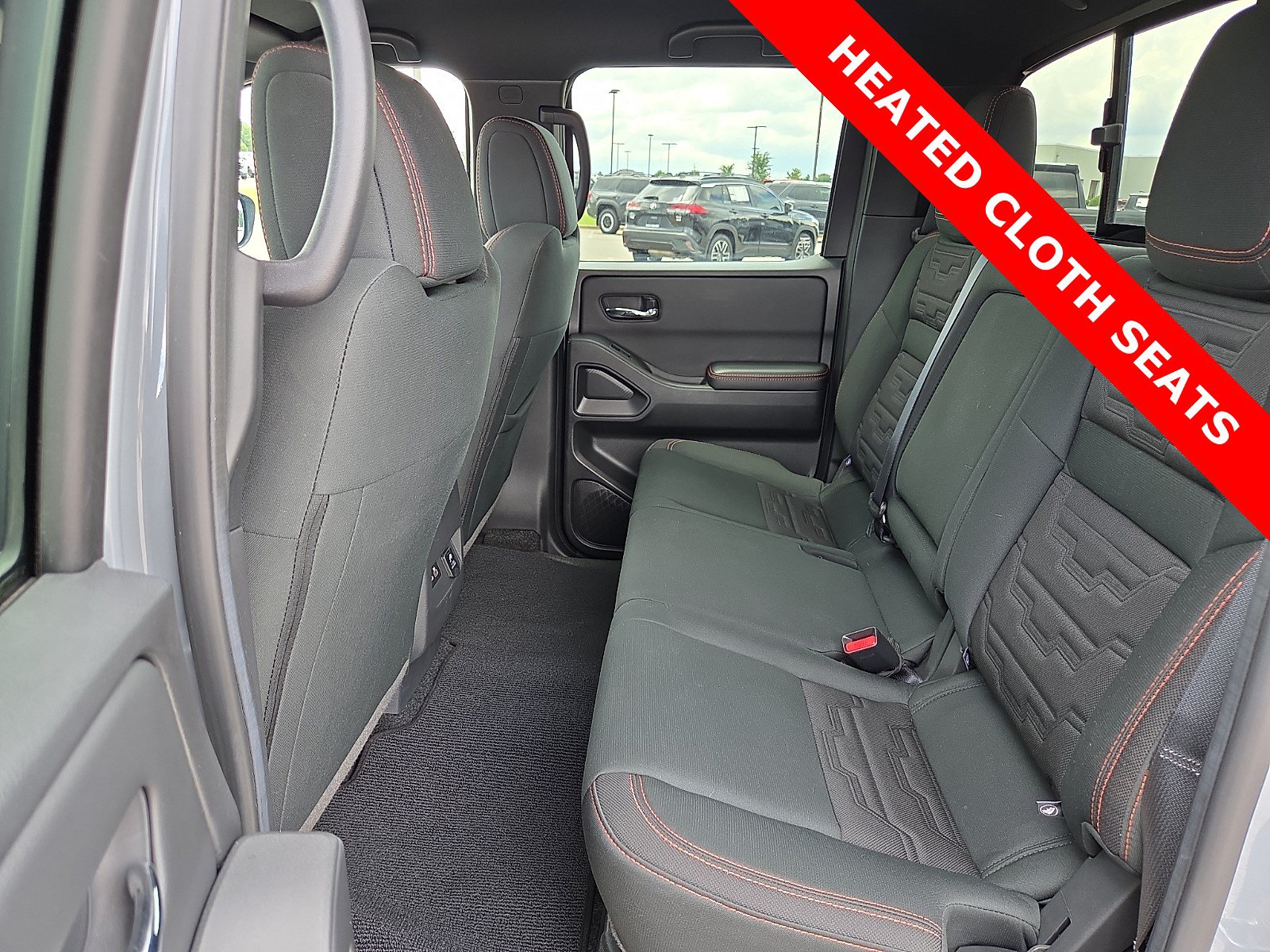 Used 2025 Nissan Frontier PRO-4X w/ Pro Convenience Package AWD/4WD image 10