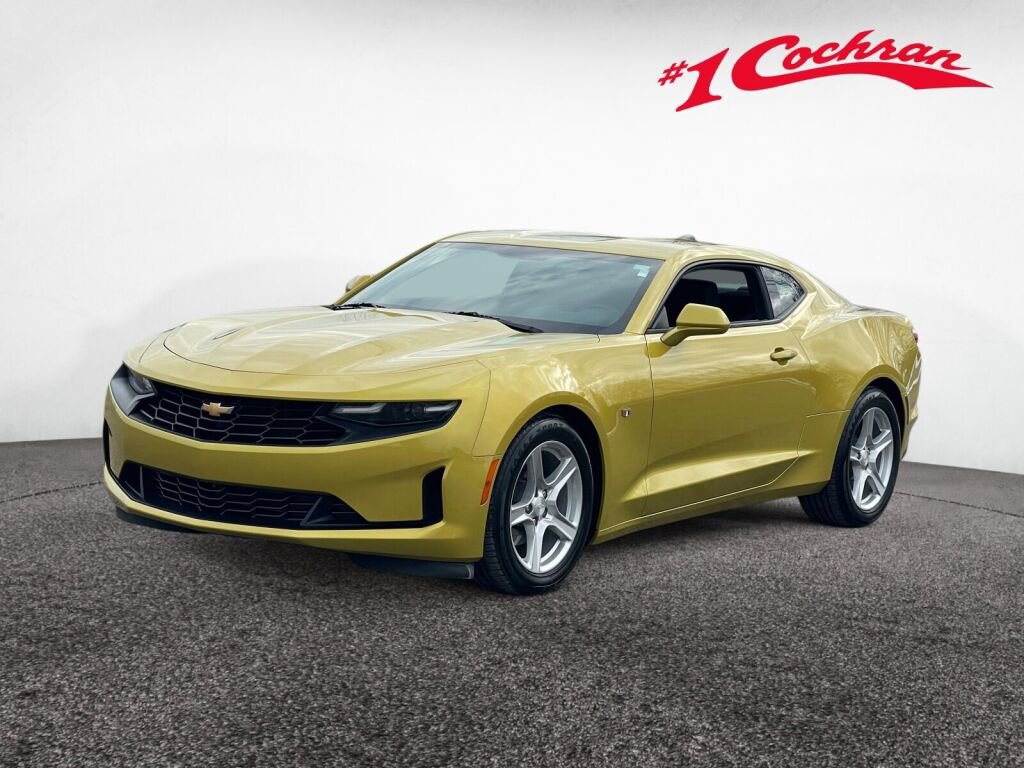 Used 2024 Chevrolet Camaro LT image 3