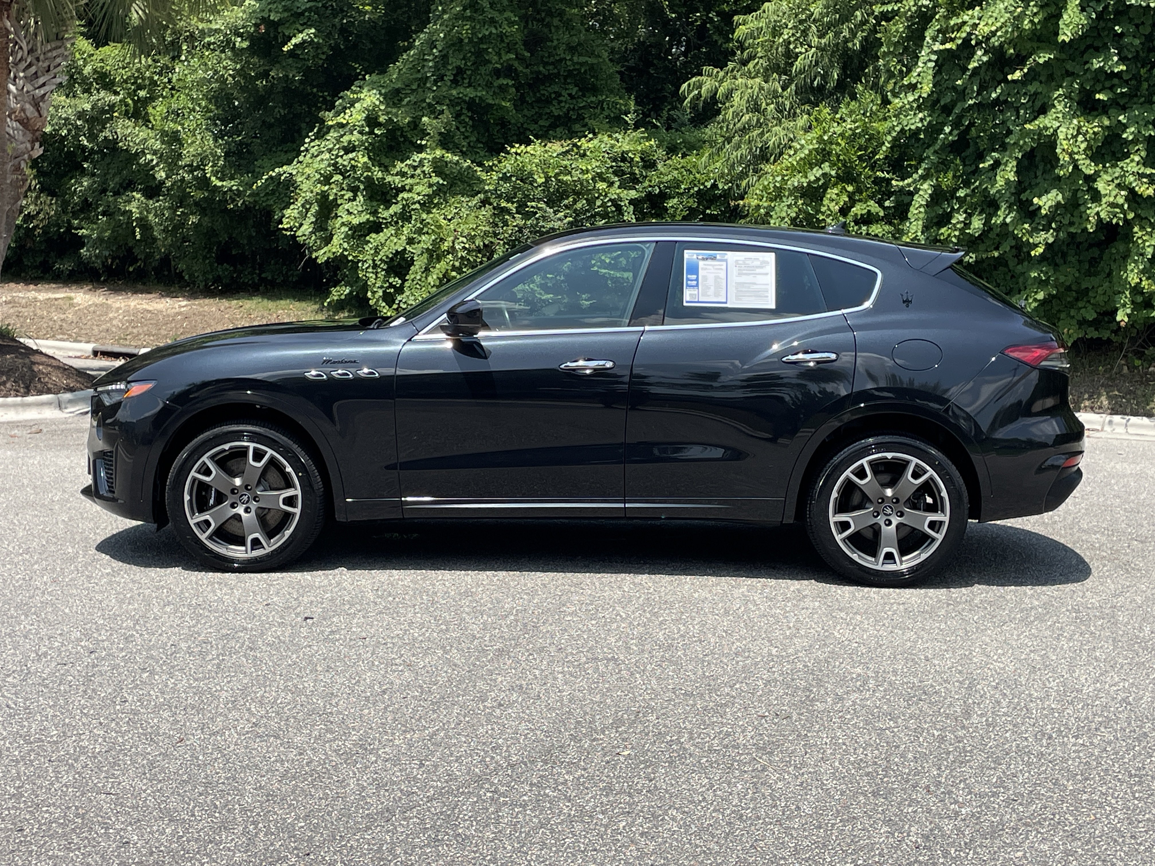 Used 2023 Maserati Levante Modena AWD/4WD image 6