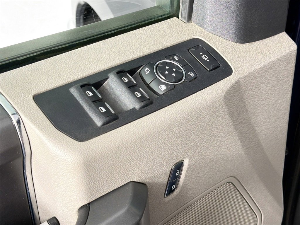 Used 2017 Ford F250 XLT w/ XLT Premium Package image 17
