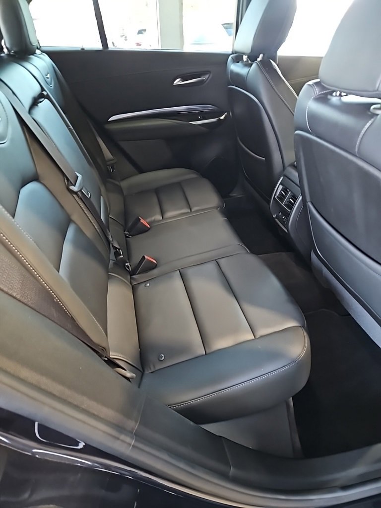 Used 2023 Cadillac XT4 Luxury image 17