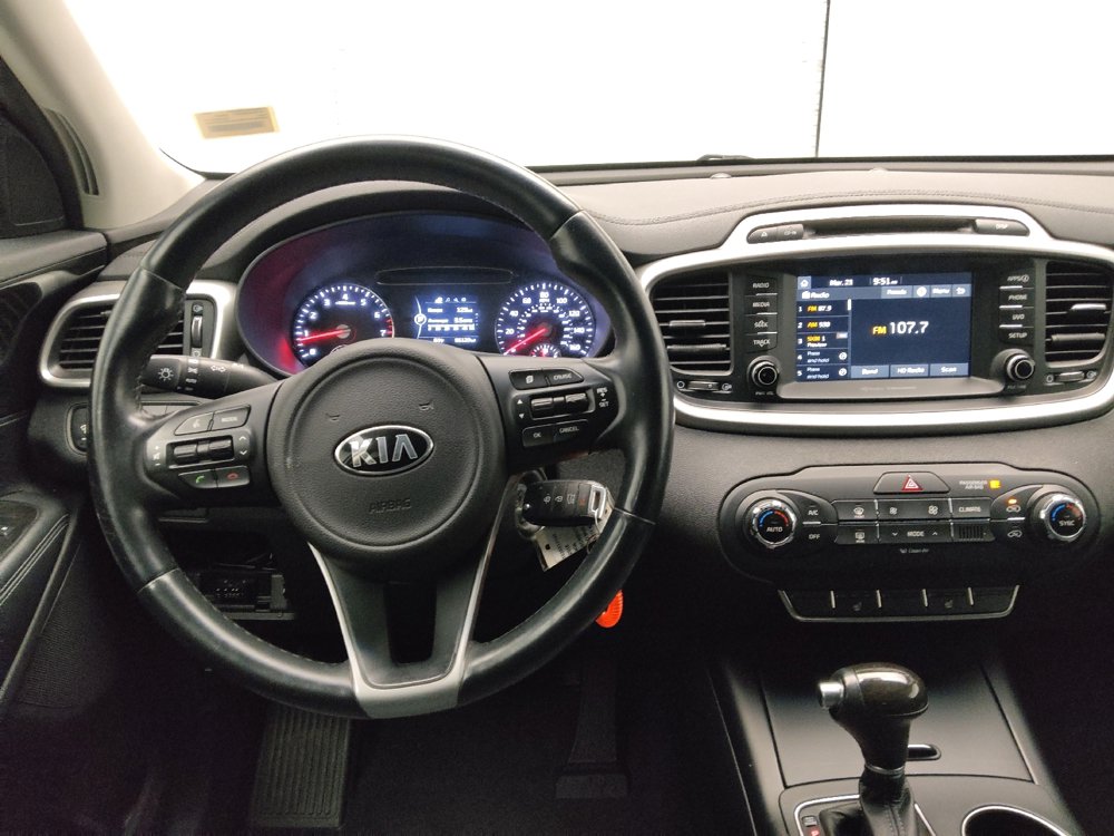 Used 2018 Kia Sorento LX image 22