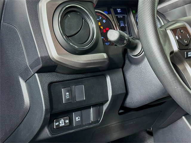 Certified 2021 Toyota Tacoma SR5 image 19