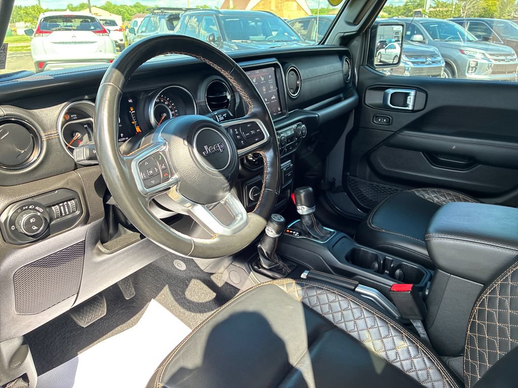 Used 2022 Jeep Gladiator Overland AWD/4WD image 14