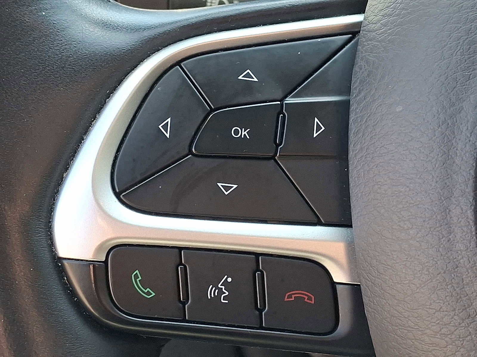 Used 2019 Jeep Compass Altitude image 21