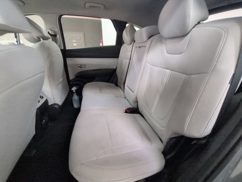 Used 2025 Hyundai Tucson SEL AWD/4WD image 24