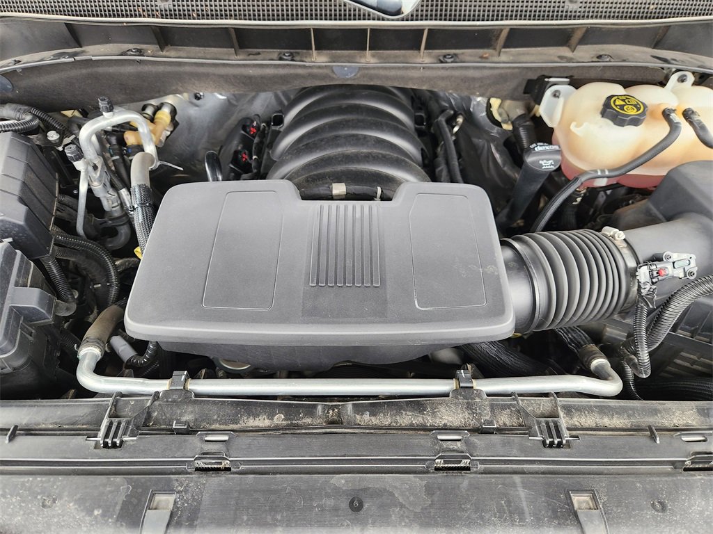 Used 2022 Chevrolet Suburban LT image 31