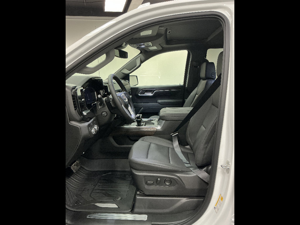 New 2026 GMC Sierra 1500 SLT w/ SLT Premium Package image 8