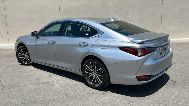 Used 2025 Lexus ES 300h w/ Premium Package FWD image 7
