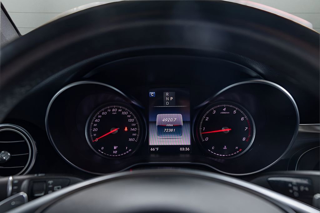 Used 2019 Mercedes-Benz GLC 300 image 17