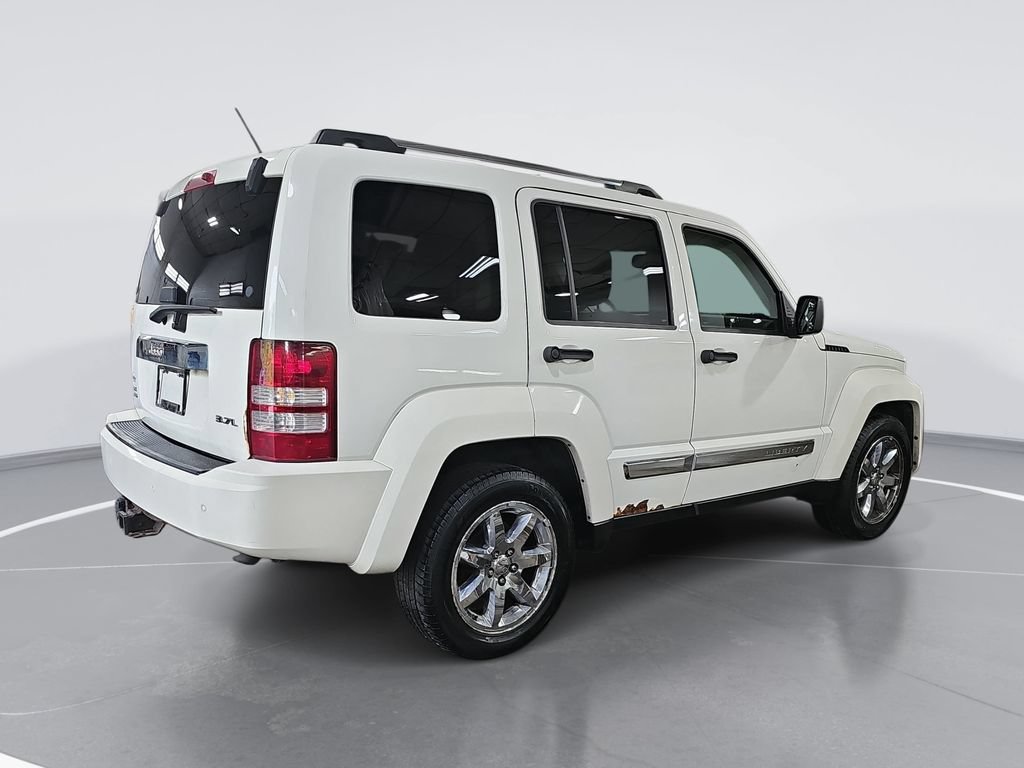 Used 2008 Jeep Liberty Limited w/ Premium Group II AWD/4WD image 3