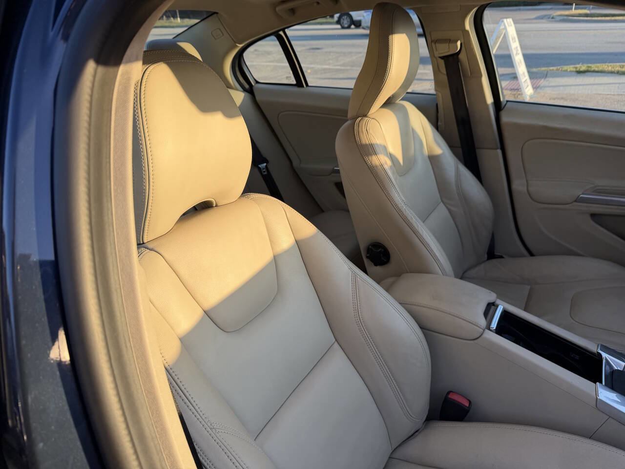 Used 2013 Volvo S60 T6 image 13