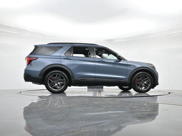 New 2026 Ford Explorer ST w/ Sun And Sound Package image 32