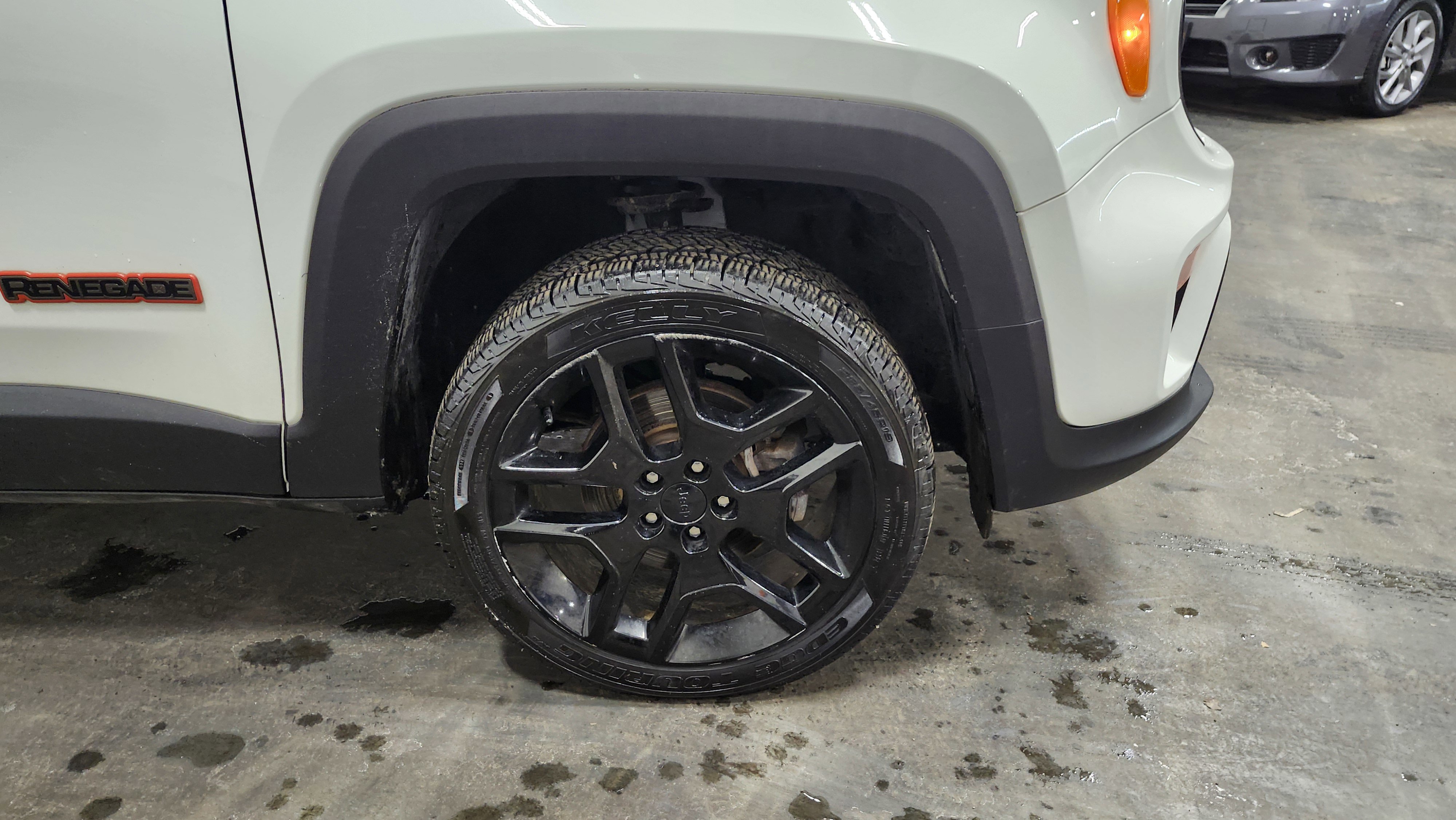 Used 2020 Jeep Renegade Latitude image 9