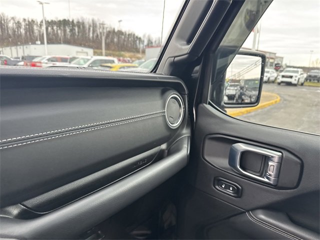 Used 2022 Jeep Gladiator Overland w/ Popular Equipment Package image 23