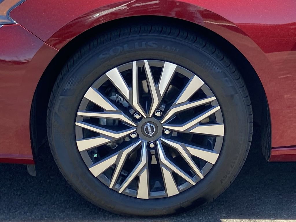 Used 2025 Nissan Altima 2.5 SV image 35