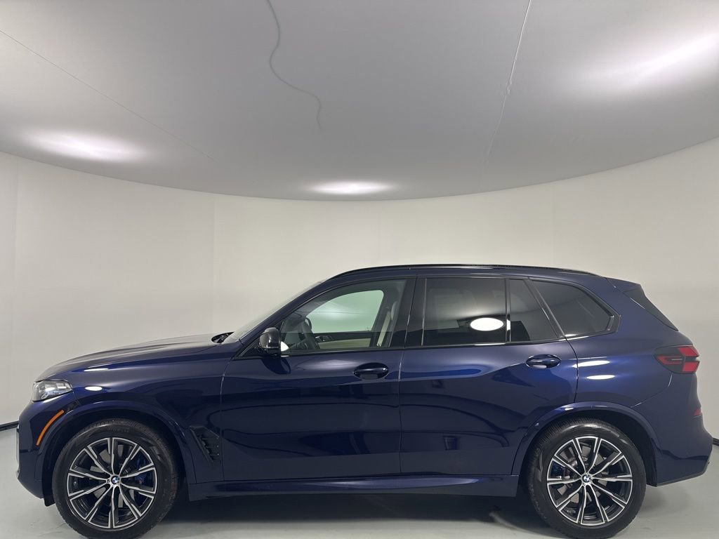Used 2026 BMW X5 M60i image 4