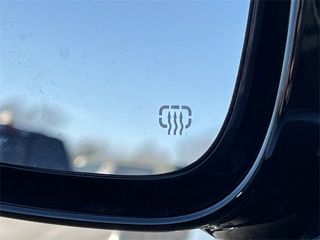 New 2026 Chrysler Pacifica Limited w/ Uconnect Theater Family Group image 47