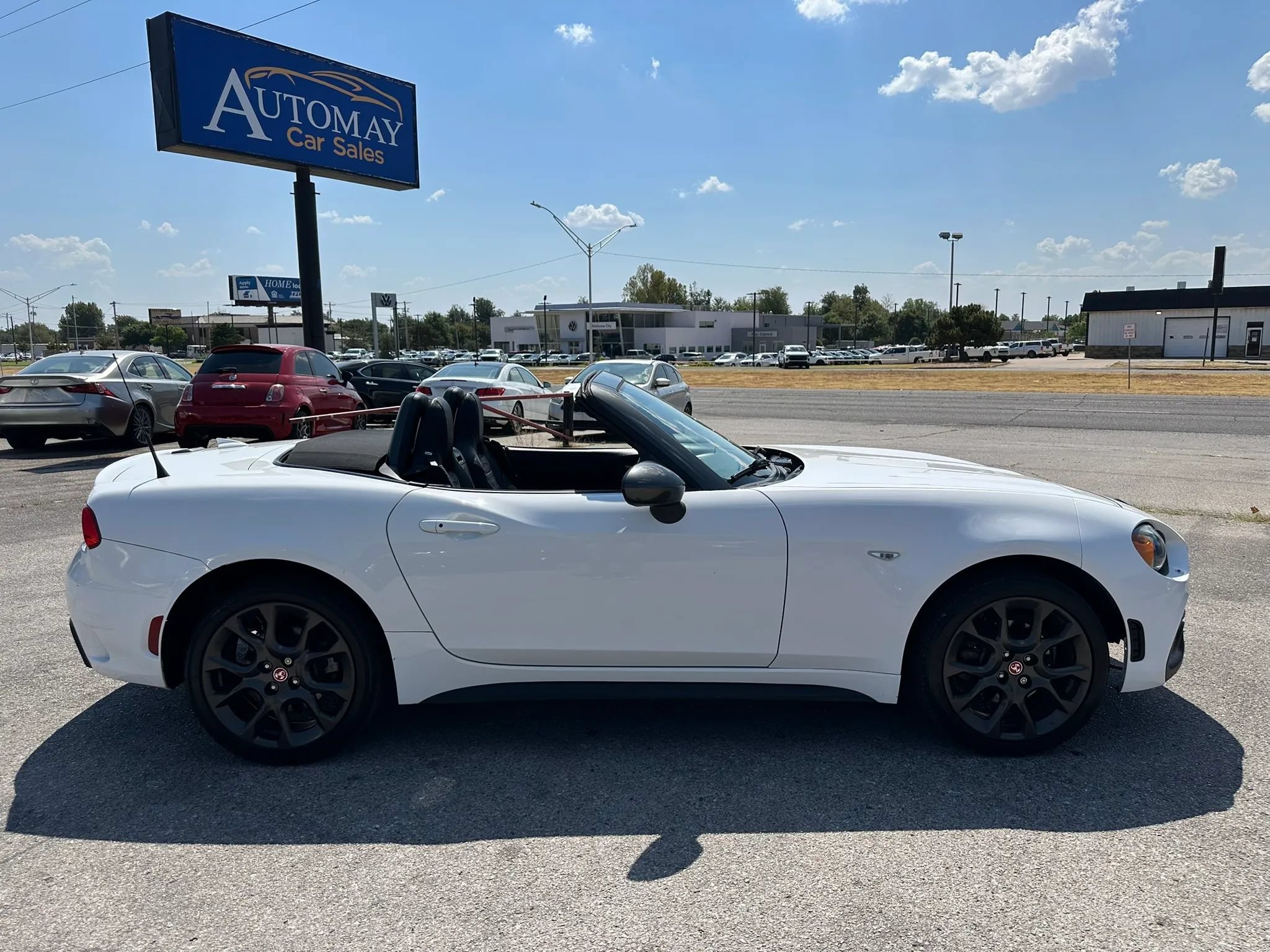 Used 2018 FIAT 124 Spider Abarth w/ Convenience Group RWD image 38