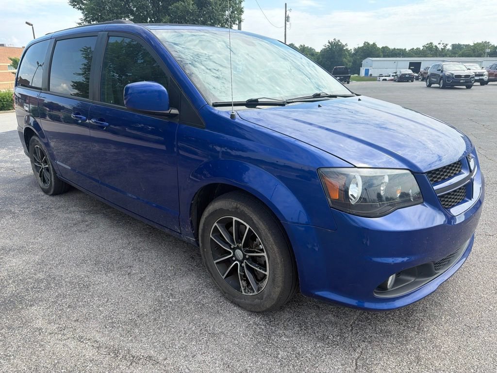 Used 2019 Dodge Grand Caravan GT FWD image 2