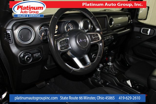 Used 2019 Jeep Wrangler Unlimited Sahara w/ Safety Group image 11