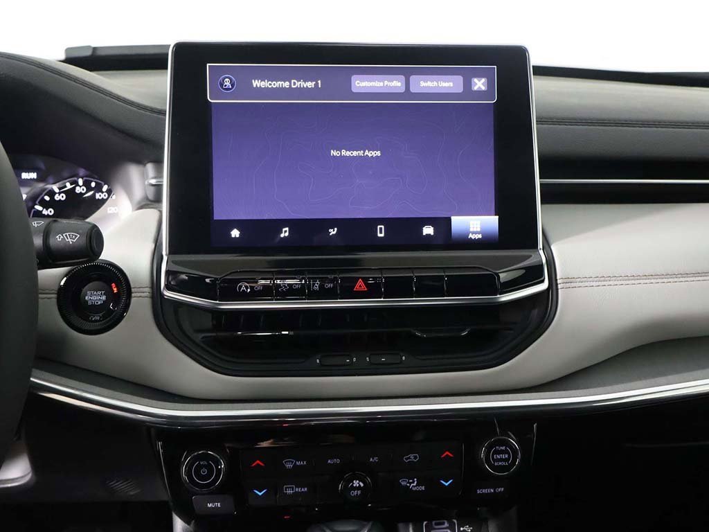 Used 2023 Jeep Compass Limited image 43